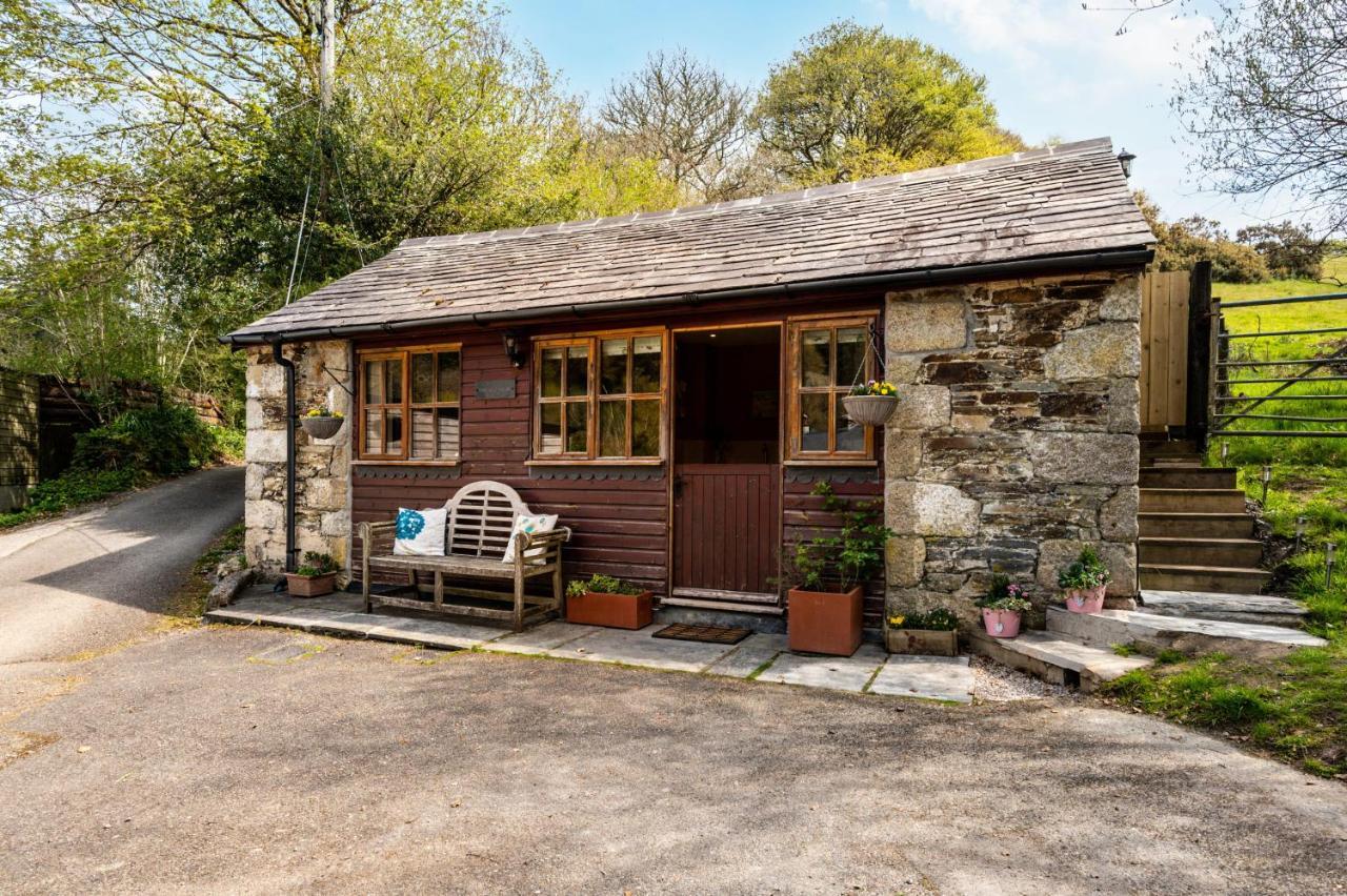 Romantic, Secluded Cottage In Cardinham Woods, Cornwall Exterior foto